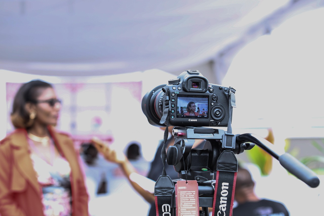 Video camera tripod