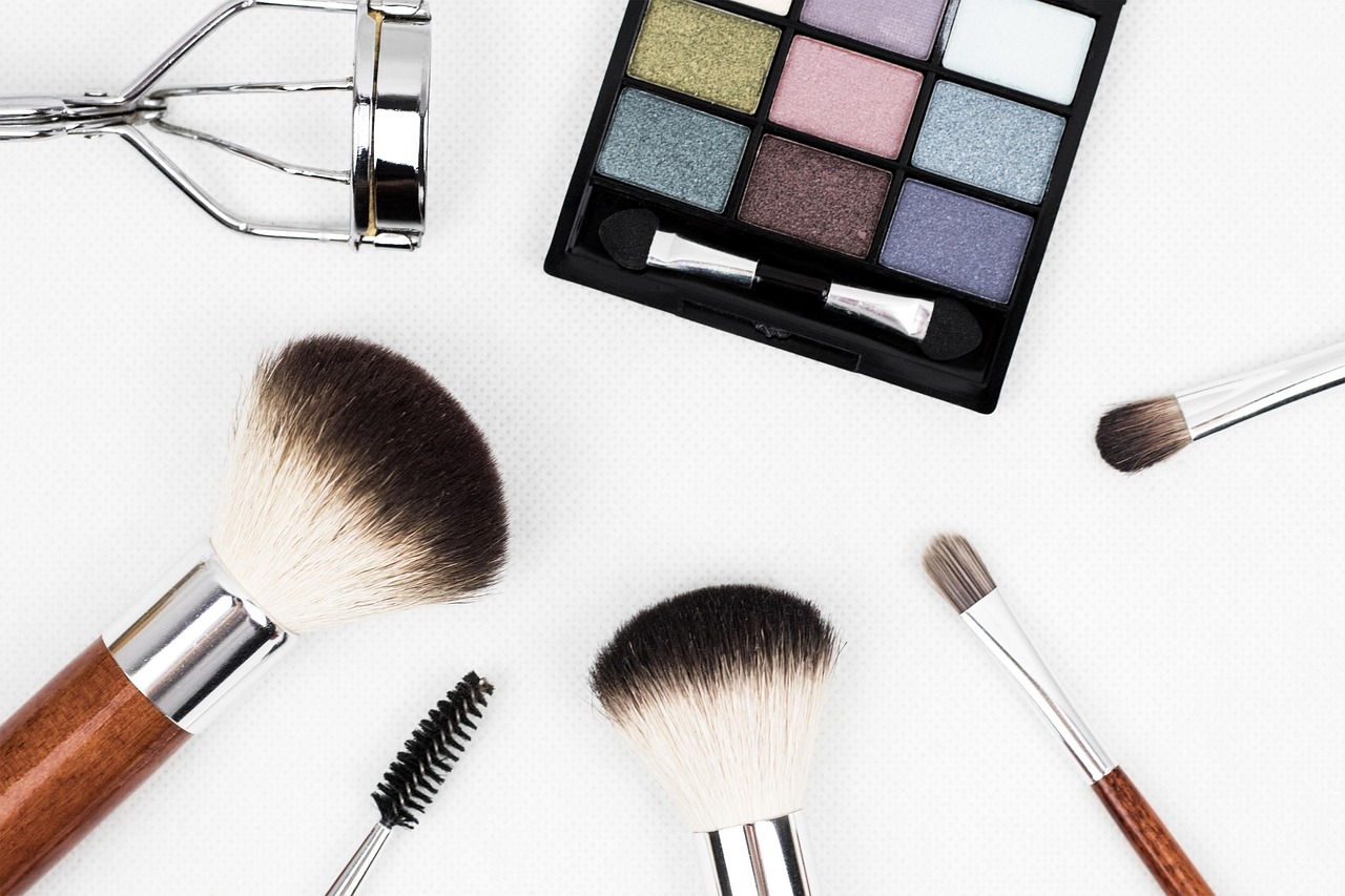 Makeup brushes